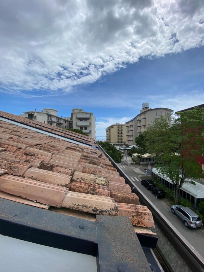 Hotel Aldebaran ลิโดดิเยโซโล ภายนอก รูปภาพ