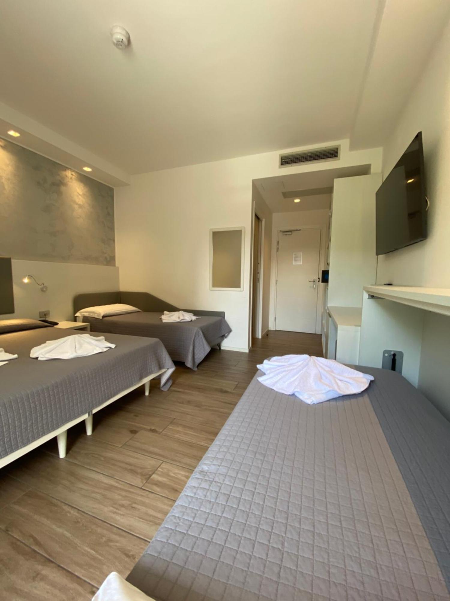 Hotel Aldebaran ลิโดดิเยโซโล ห้อง รูปภาพ